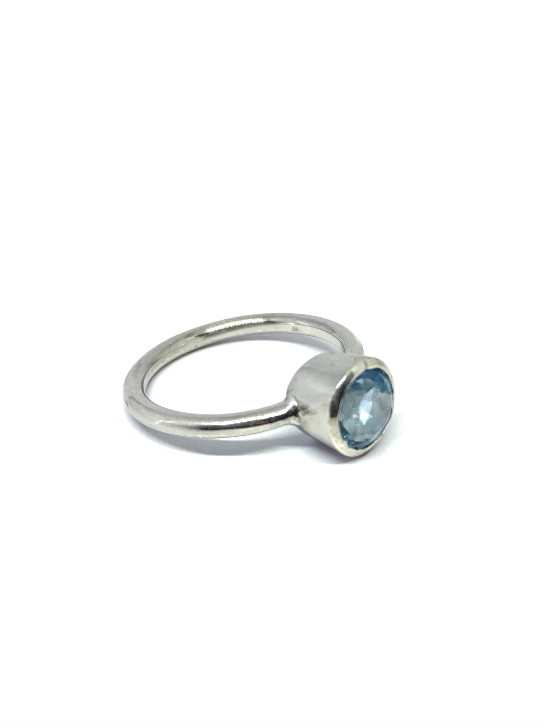 Bezel-Set Blue Topaz Solitaire Ring - Image 2